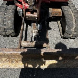 foto 1.5t minibagr Takeuchi TB016