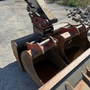 foto 8.5t bagr Takeuchi TB 285