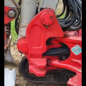 foto 9t bagr powertilt Takeuchi TB290 bez AdBlue rypadlo pásové